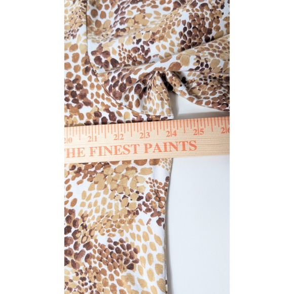 D&Co Denim Company Womens V Neck 3/4 Sleeve Top Leopard Print Brown Tan Size L - Picture 7 of 8